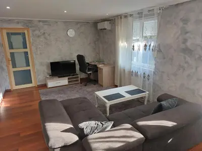Télévision ou salle de divertissement dans l'établissement Famille House 101
