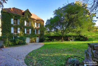Jardin de l'établissement Le Domaine de Moroges
