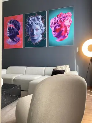 Coin salon dans l'établissement Legend Majestic - Baignoire chaussure - TV Miroir - Parking Privé GRATUIT