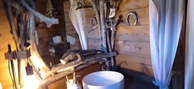 Salle de bains dans l'établissement Cabanes Nature Morvan