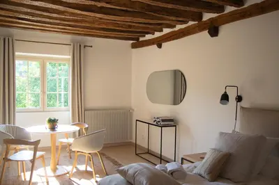 Coin salon dans l'établissement La SAURA
