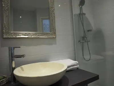 Salle de bains dans l'établissement Domaine du Revermont - Logis Hotel