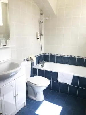 Salle de bains dans l'établissement Brit Hotel Dijon Centre Gare