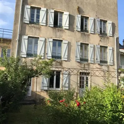 Grand appartement lumineux tout confort en plein coeur d'Arbois