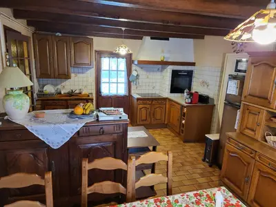 Cuisine ou kitchenette dans l'établissement Monis Cottage in der Natur