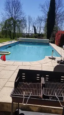 Piscine de l'établissement Gite calme et cosy, toutes commodités et tourisme ou située à proximité