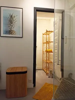 Salle de bains dans l'établissement La Diligence de Beaune