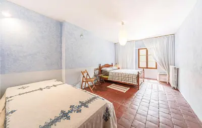 Un ou plusieurs lits dans un hébergement de l'établissement Lovely Home In Oyé With Kitchen