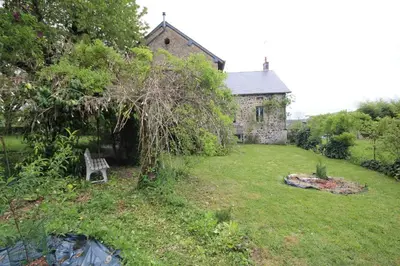 Jardin de l'établissement Gîte du Verger