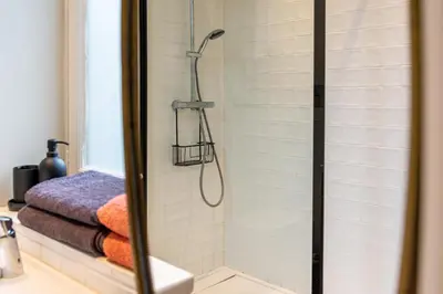 Salle de bains dans l'établissement L' ALCOVE- Confort Charme Downtown