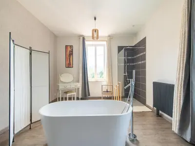 Salle de bains dans l'établissement Gite de l'Arboretum
