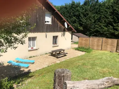 Jardin de l'établissement Gite de la cascade