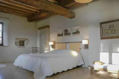 Un ou plusieurs lits dans un hébergement de l'établissement Au Grand Fête, B&B à la campagne