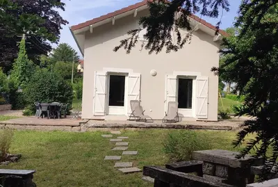 Jardin de l'établissement La tour de Plumont