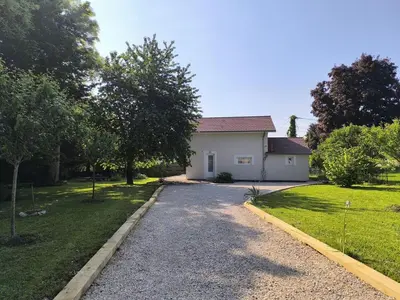 Jardin de l'établissement La tour de Plumont