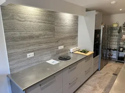Cuisine ou kitchenette dans l'établissement Hameau Les Gaties