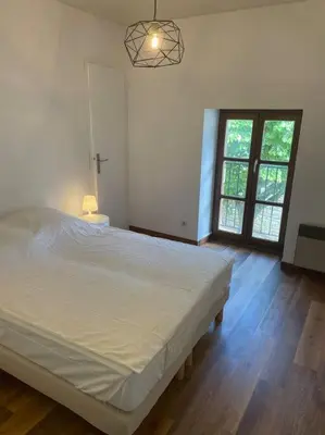 Un ou plusieurs lits dans un hébergement de l'établissement Maison de charme dans un cadre d'exception, 8 pers