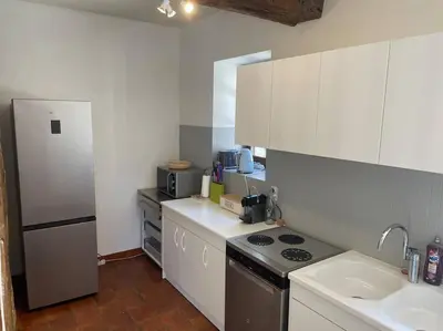 Cuisine ou kitchenette dans l'établissement Maison de charme dans un cadre d'exception, 8 pers