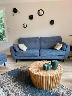 Coin salon dans l'établissement La Maison Laborey - Gîte du Plateau
