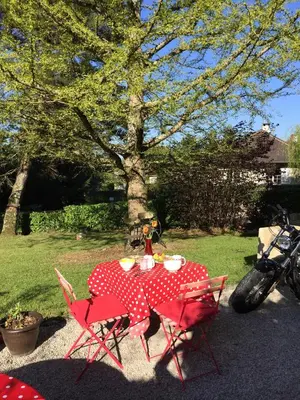 Jardin de l'établissement Gites Graines du Jura