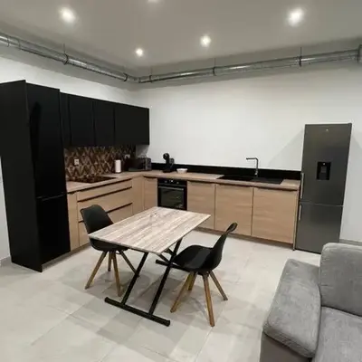Belle appartement avec parking gratuit