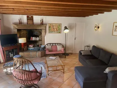 Coin salon dans l'établissement Maison Montcharmont
