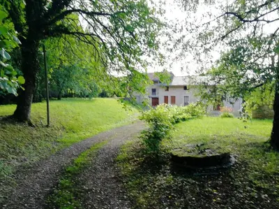 Jardin de l'établissement Domaine Moulin de Quincenat
