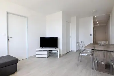 Télévision ou salle de divertissement dans l'établissement LE COOL LEVEL