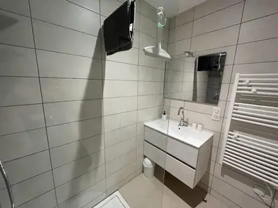 Salle de bains dans l'établissement Le Champ Du Possible
