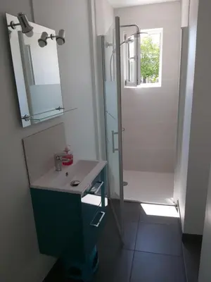 Salle de bains dans l'établissement Maisonnette 40 m2 pour 5 personnes