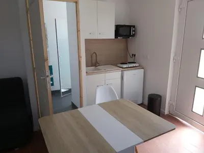 Cuisine ou kitchenette dans l'établissement Maisonnette 40 m2 pour 5 personnes
