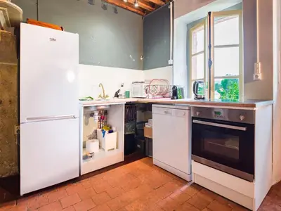 Cuisine ou kitchenette dans l'établissement Gite la Longere Morvandelle