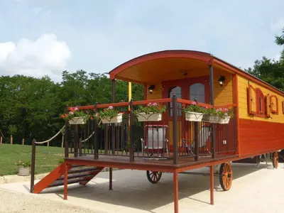 Aire de jeux pour enfants de l'établissement La Roulotte de Bourgogne