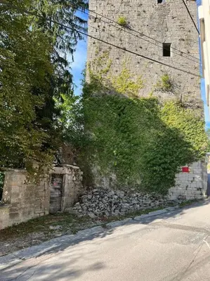 Plan de l'établissement Salins-les Bains : A l'ombre de La Tour Carrée