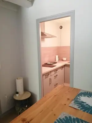 Cuisine ou kitchenette dans l'établissement Salins-les Bains : A l'ombre de La Tour Carrée