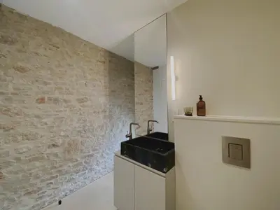 Cuisine ou kitchenette dans l'établissement Le Clos des Ursulines // Maison seigneuriale du XVIe siècle