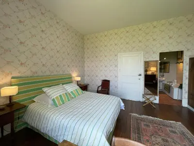 Un ou plusieurs lits dans un hébergement de l'établissement Château de Vaux Morvan