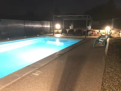 Piscine de l'établissement Gîte Raisin Rose ou située à proximité
