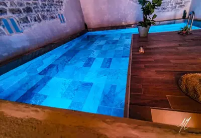 Piscine de l'établissement LA GRANGE DES FRANGINES ou située à proximité