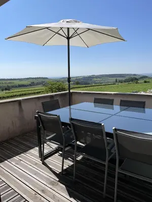Balcon ou terrasse dans l'établissement Le panorama des Hautes-Côtes