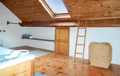 Plan de l'établissement Beautiful Home In Loisia With Wifi