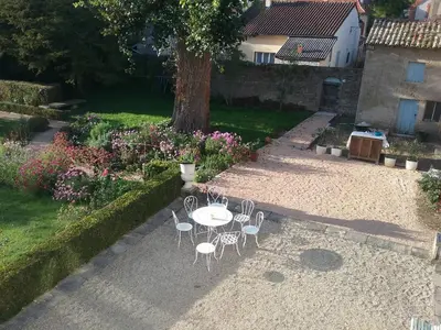 Jardin de l'établissement Château de Prety - Maison d'Hôtes