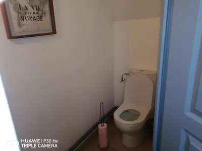 Salle de bains dans l'établissement Studio grand lit 160 tout équipé wifi