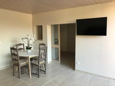 Télévision ou salle de divertissement dans l'établissement logement entier indépendant