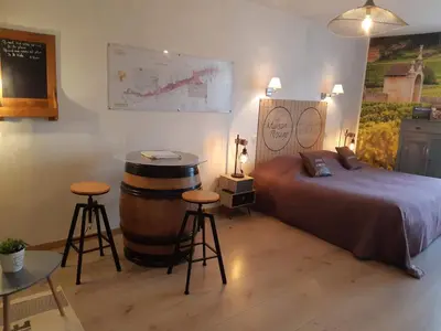 Un ou plusieurs lits dans un hébergement de l'établissement La Maison Rouge Ladoix - Proche Beaune
