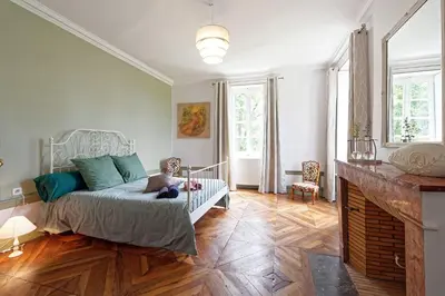 Un ou plusieurs lits dans un hébergement de l'établissement château de millery