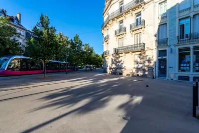 Plan de l'établissement L'essenCieL, superbe et calme T2 au centre historique