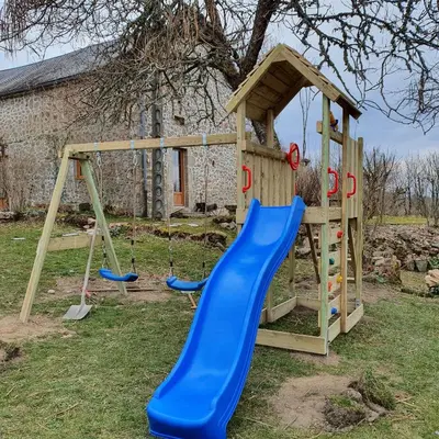 Aire de jeux pour enfants de l'établissement Gîte Sylvie