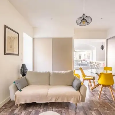 Superbe appartement avec parking gratuit