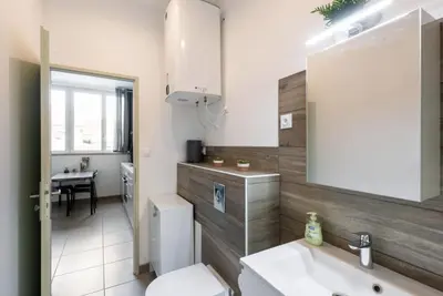 Cuisine ou kitchenette dans l'établissement La Maisonnette du Parc au Cœur de ville & parking privé